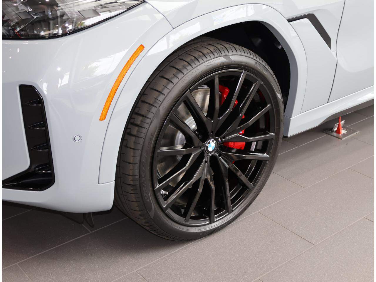 2027 BMW X6 M60i