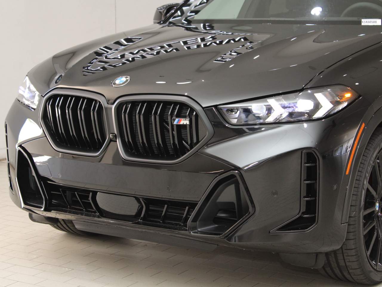 2025 BMW X6 M60i