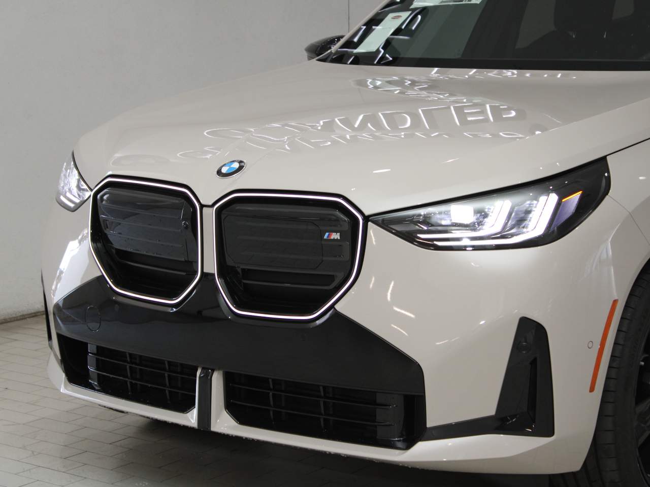 2025 BMW X3 M50