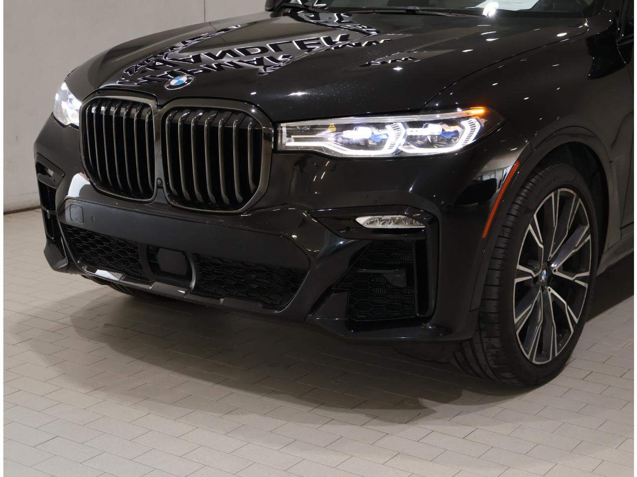 2022 BMW X7 M50i