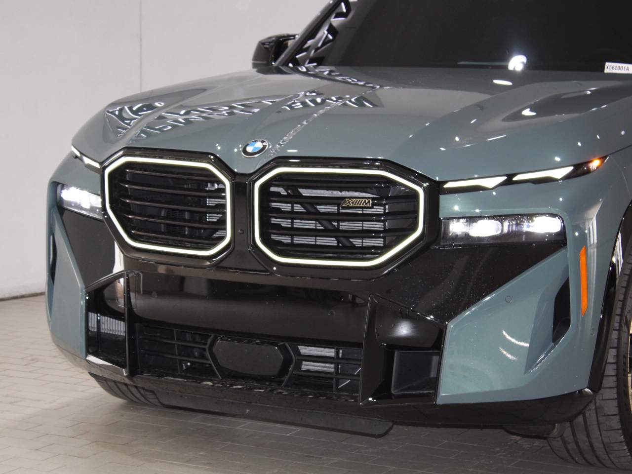 2023 BMW XM