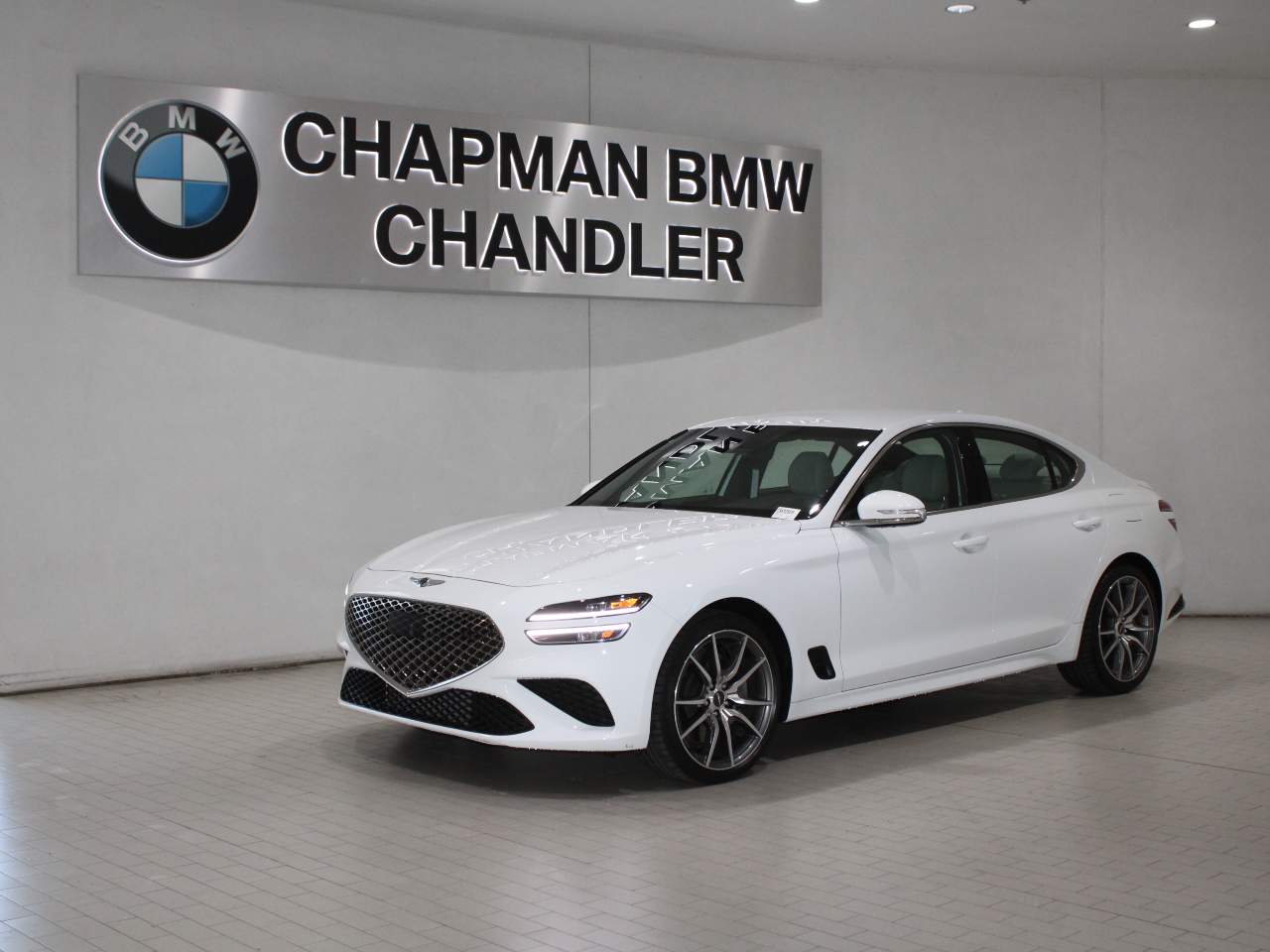 2023 Genesis G70 3.3T Standard