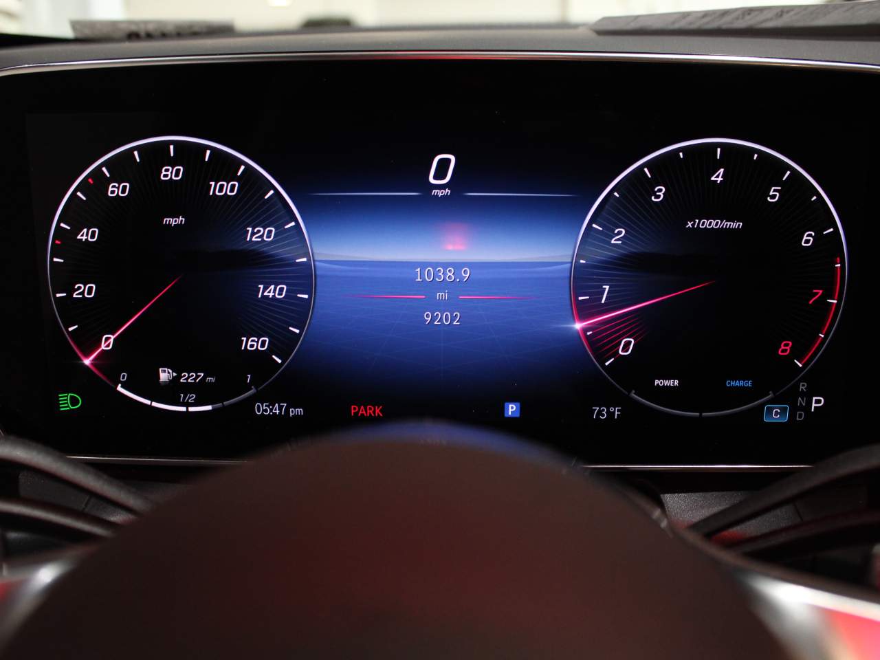 2024 Mercedes Benz GLC 300 photo 2