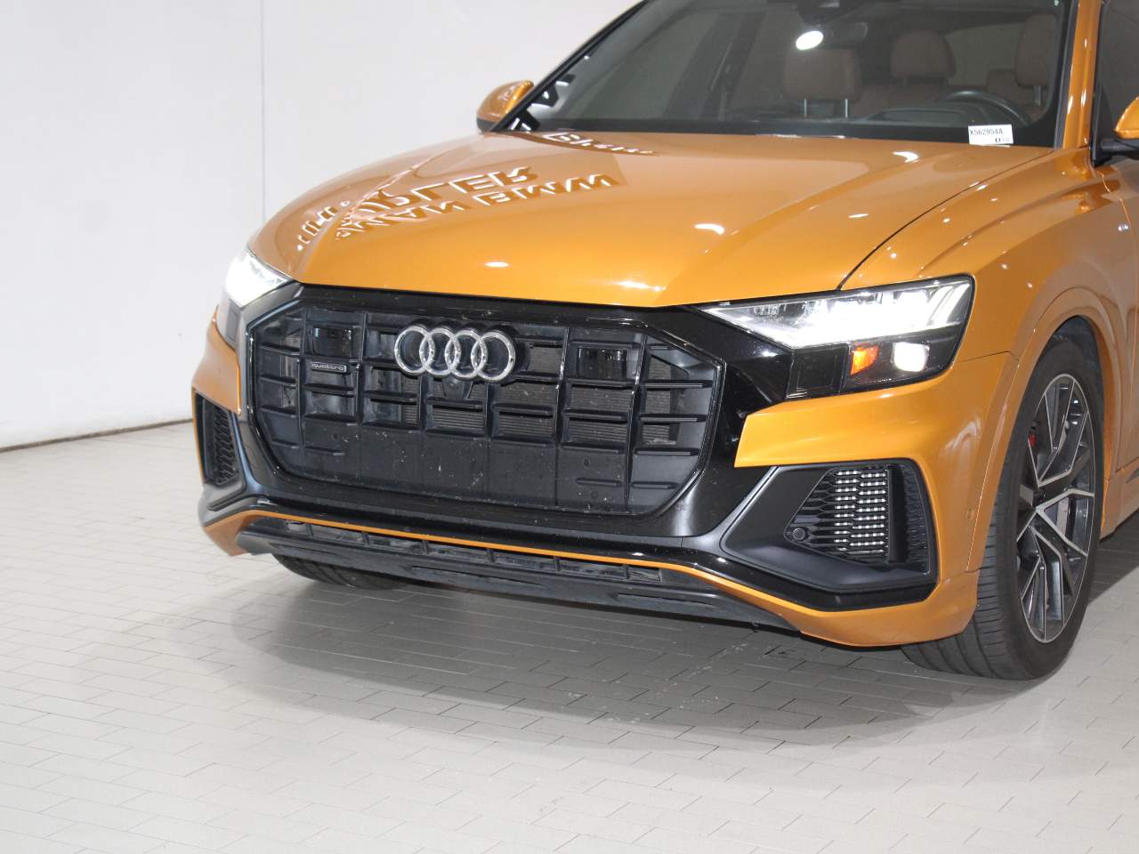 2020 Audi Q8 Prestige 55 photo 3