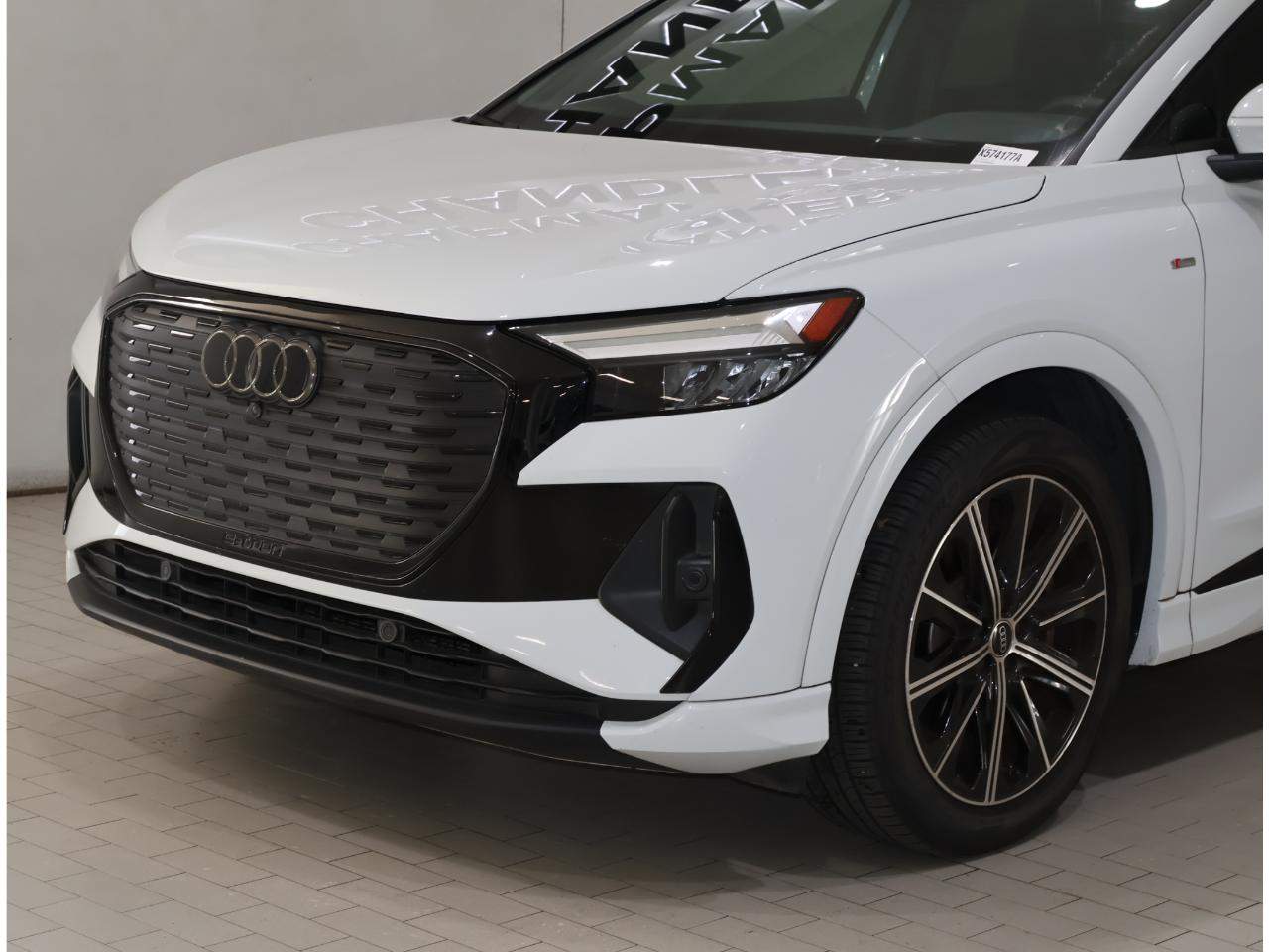 2022 Audi Q4 e-tron quattro Premium Plus 50