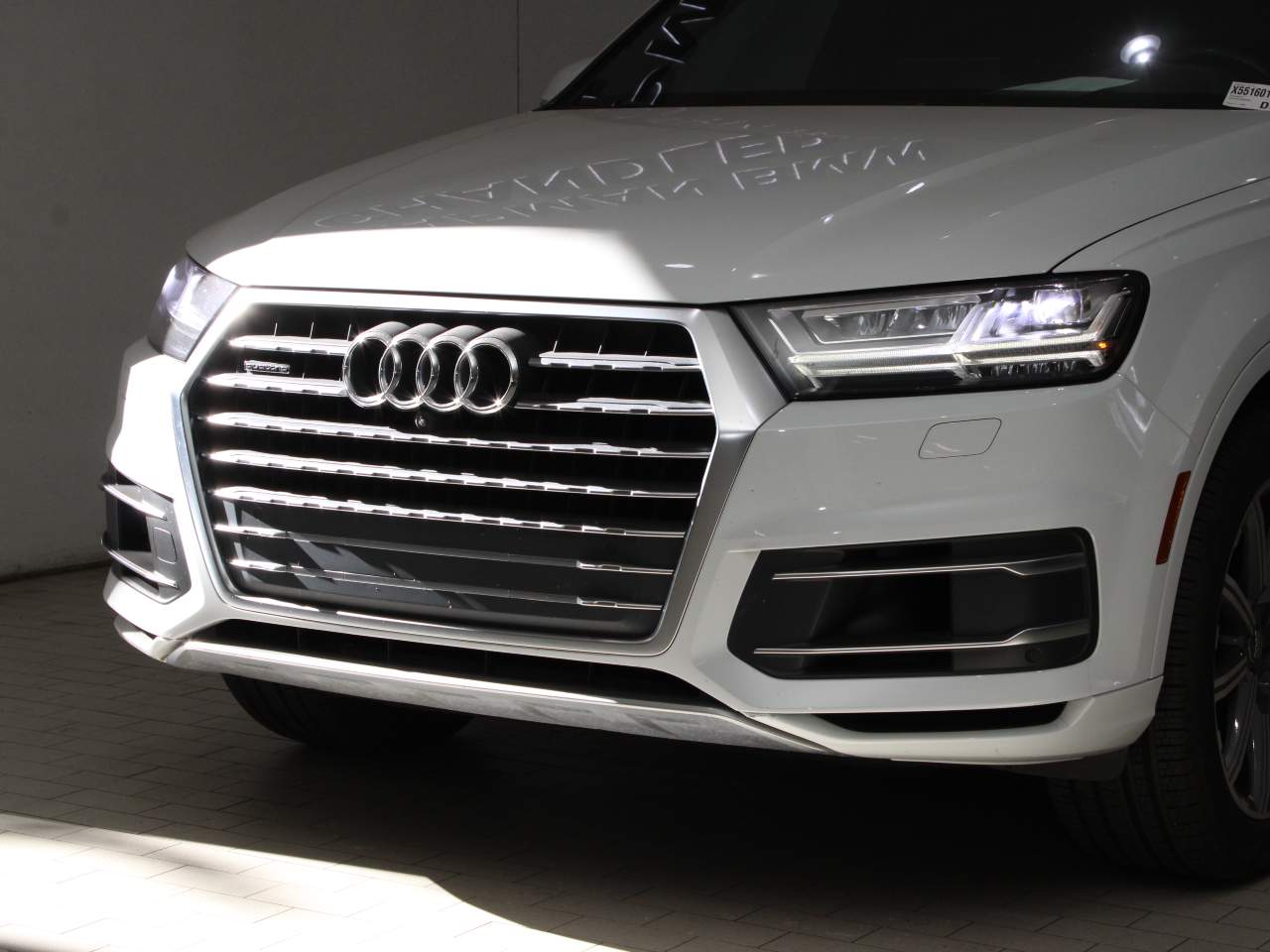 2018 Audi Q7 Premium Plus photo 2