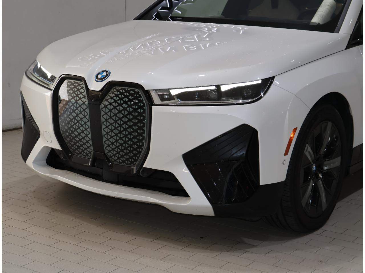 2024 BMW iX M60