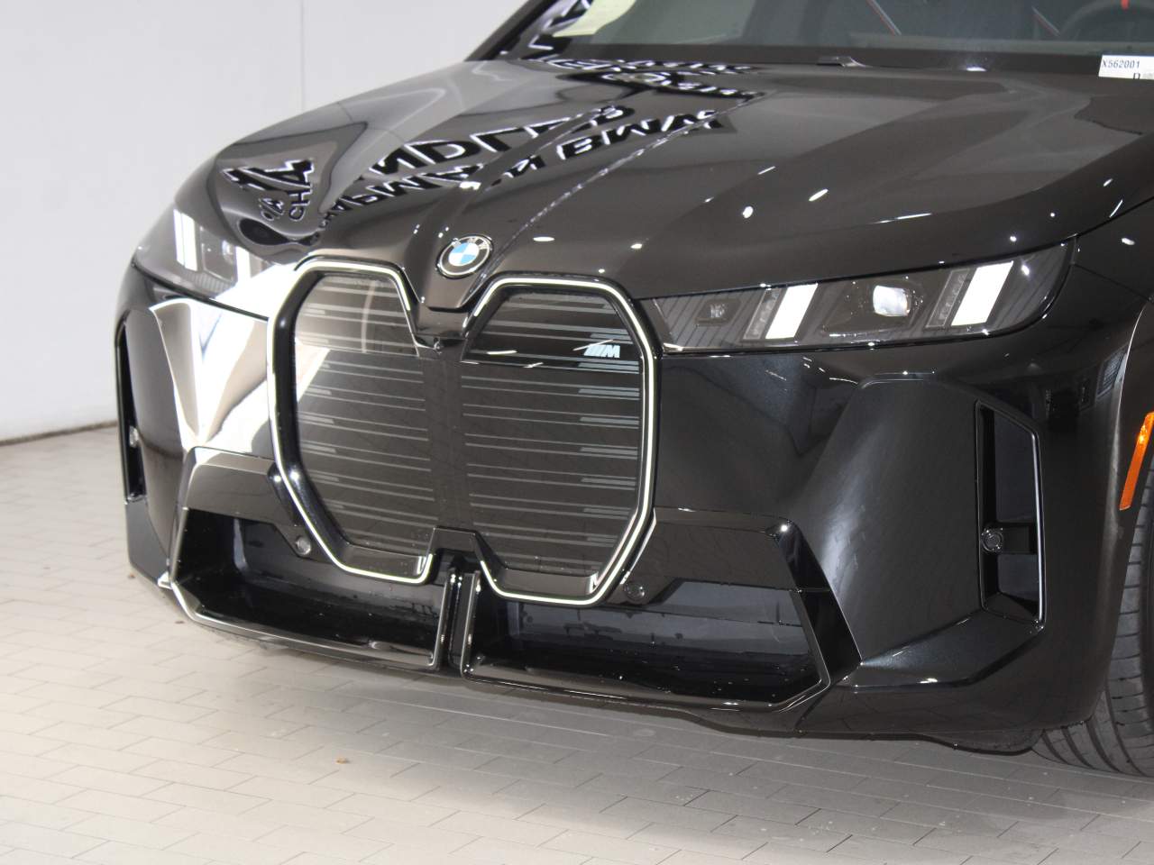 2026 BMW iX M70