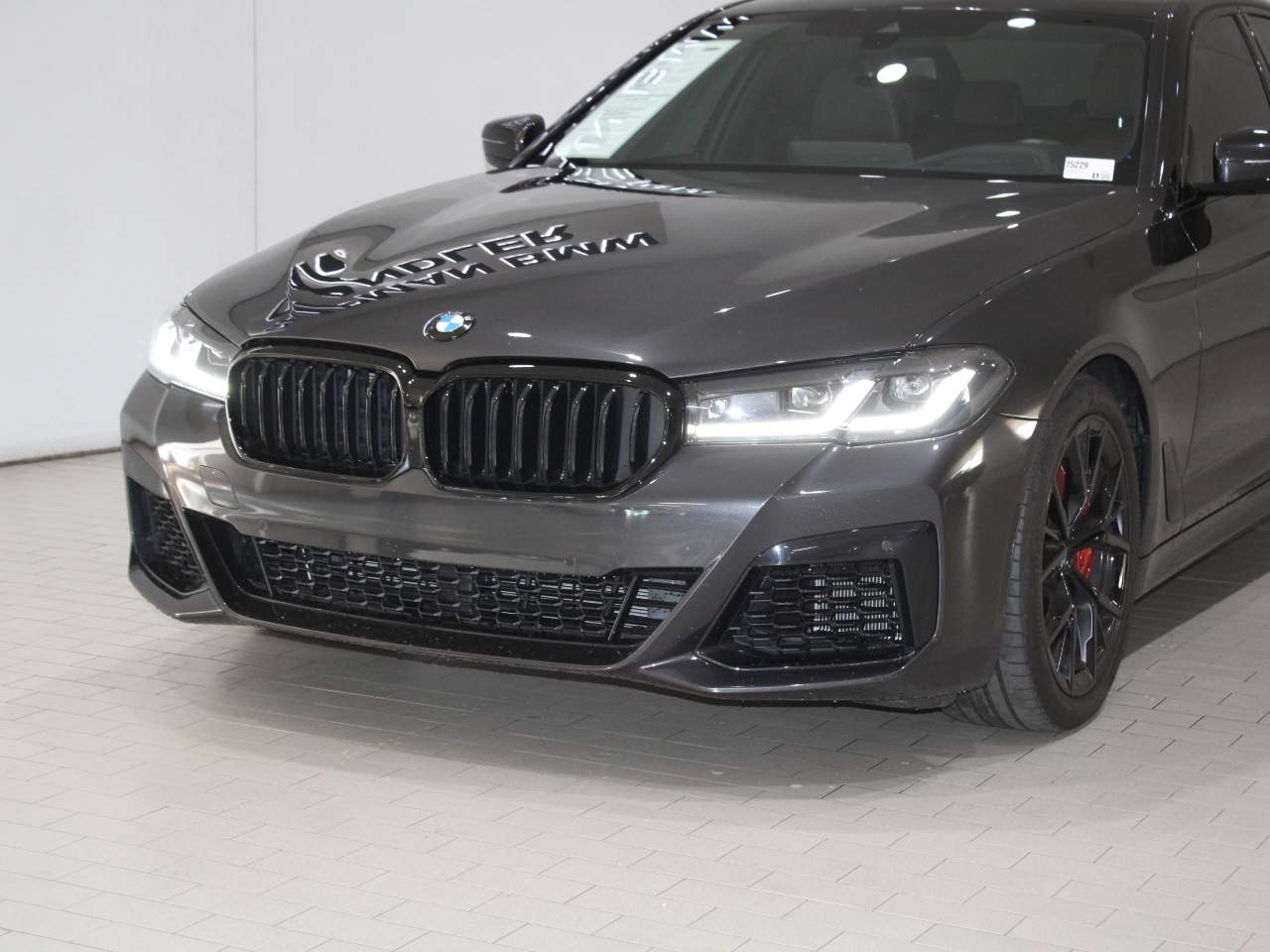 2023 BMW 5-Series M550i xDrive