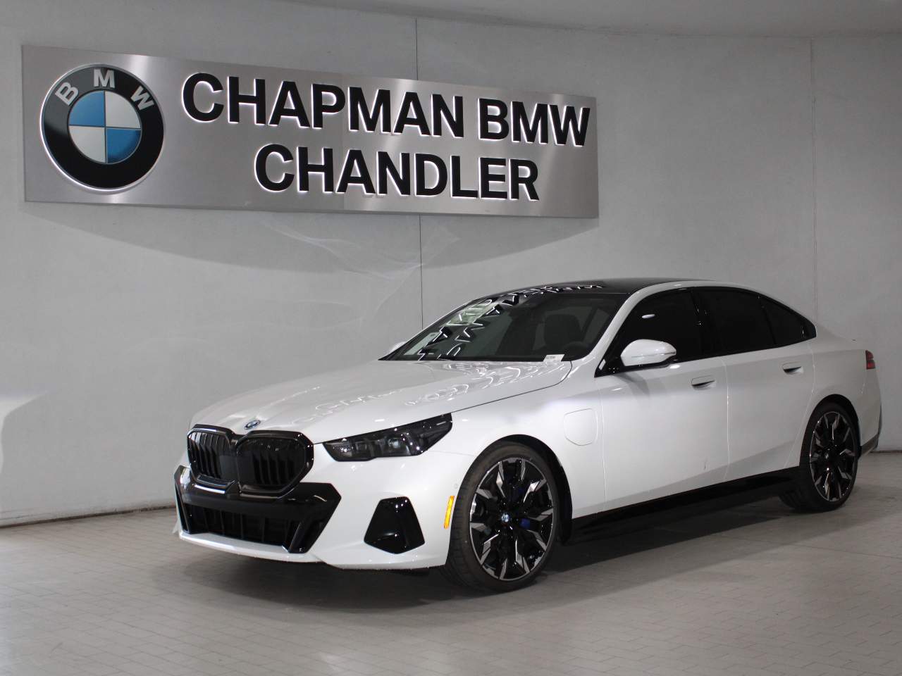 2026 BMW 5-Series 550e xDrive Sedan