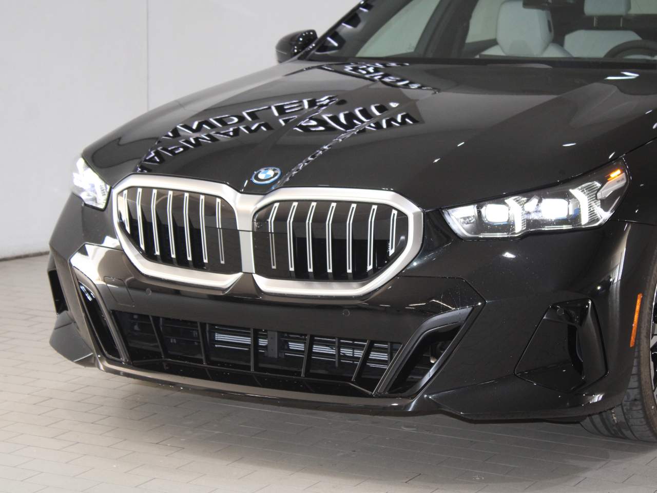 2026 BMW 5-Series 550e xDrive Sedan