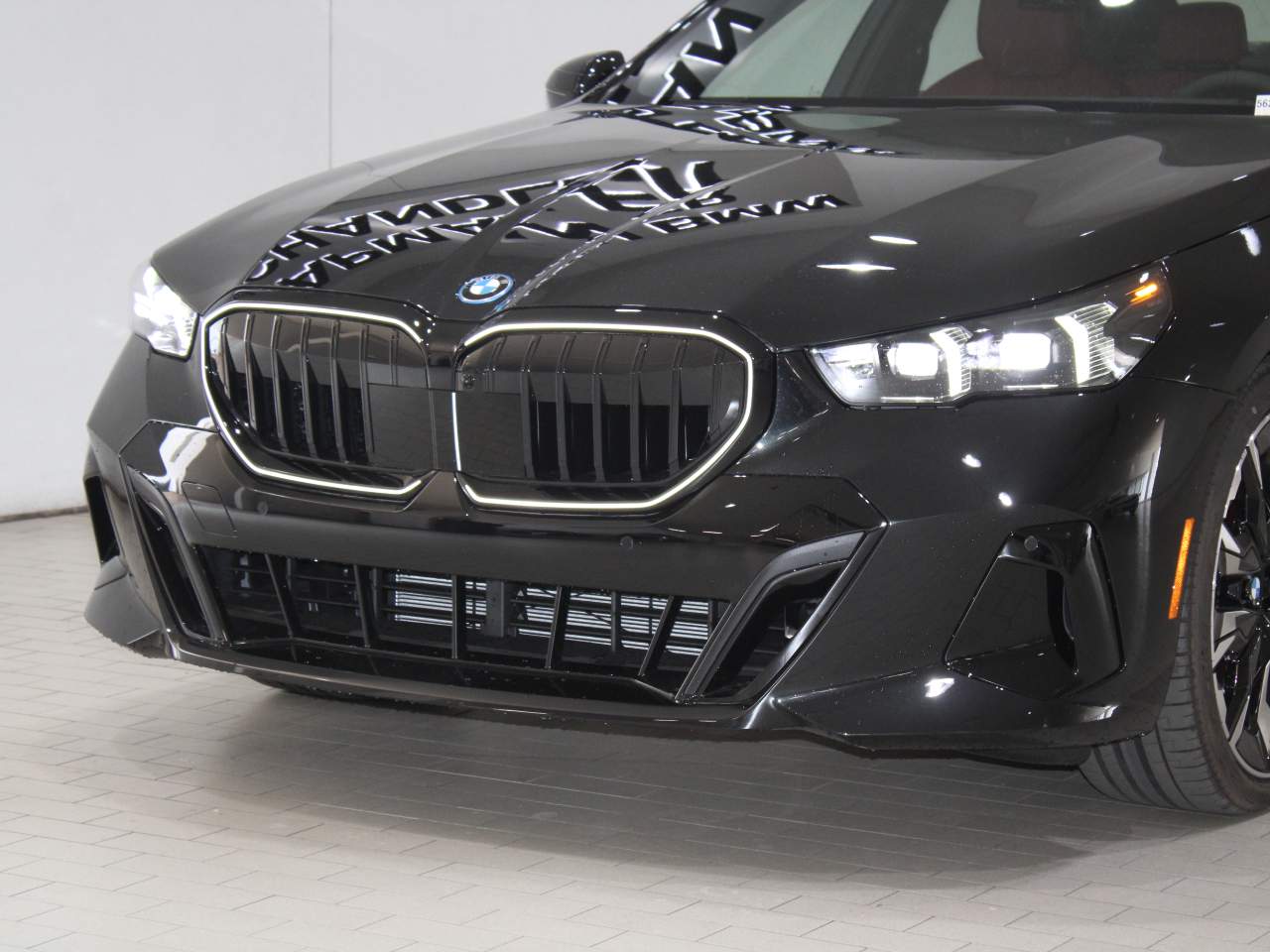 2026 BMW 5-Series 550e xDrive Sedan