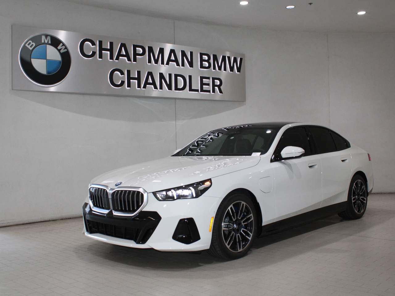 2026 BMW 5-Series 550e xDrive Sedan