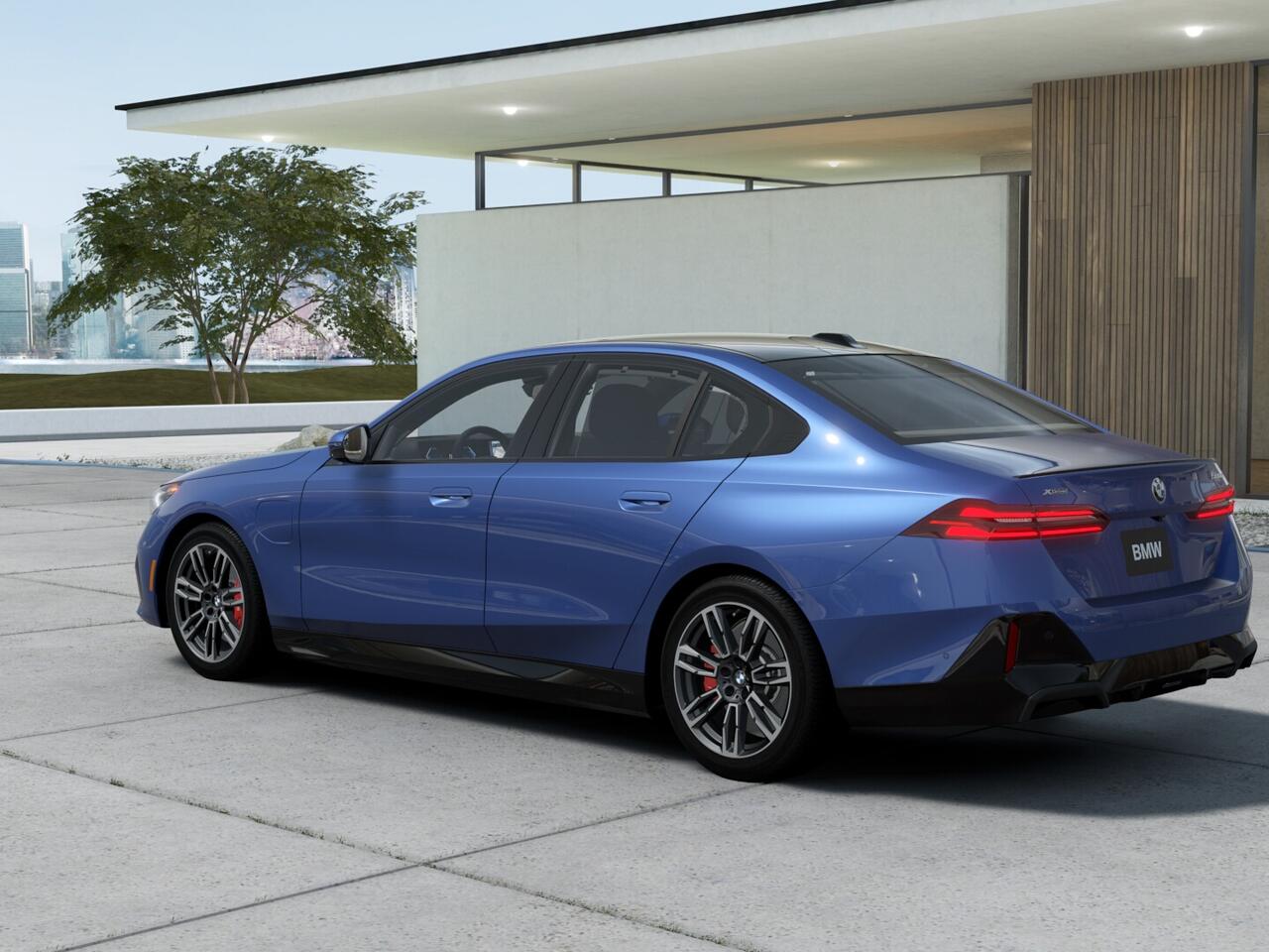 2027 BMW 5-Series 550e xDrive Sedan