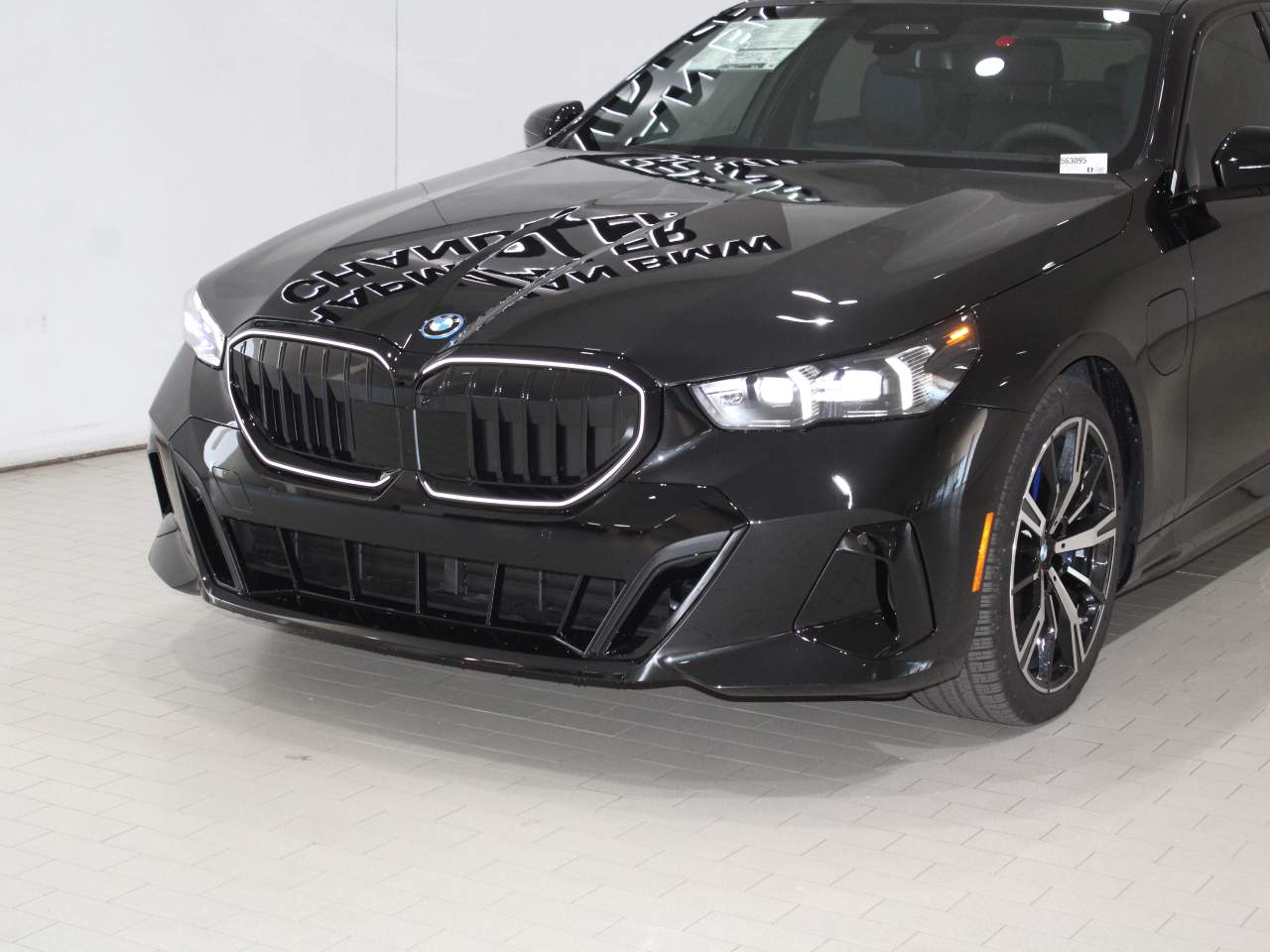 2026 BMW 5-Series 550e xDrive Sedan