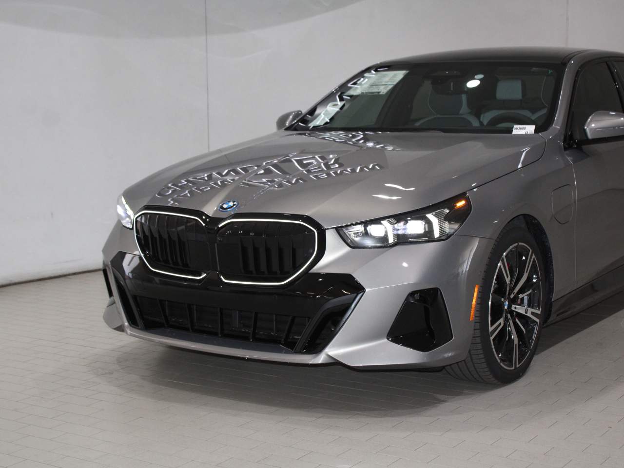 2026 BMW 5-Series 550e xDrive Sedan