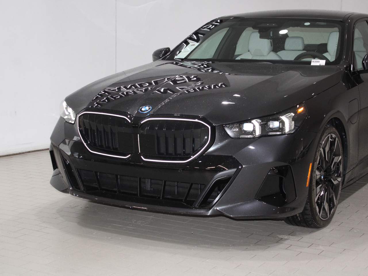 2026 BMW 5-Series 550e xDrive Sedan