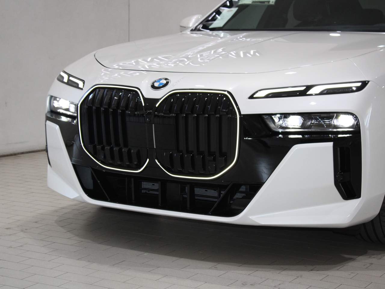 2025 BMW 7-Series 740i Sedan