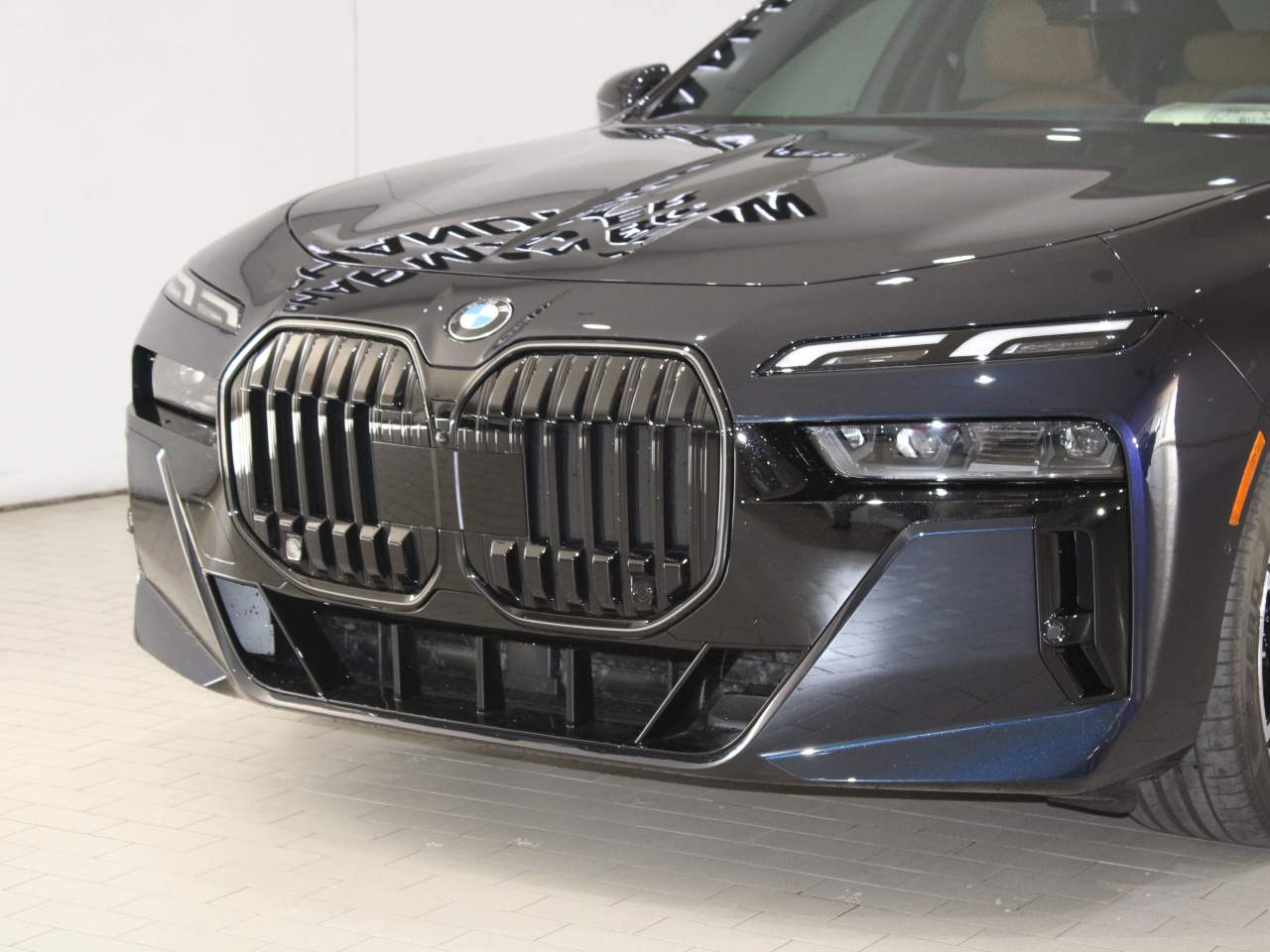 2025 BMW 7-Series 740i Sedan