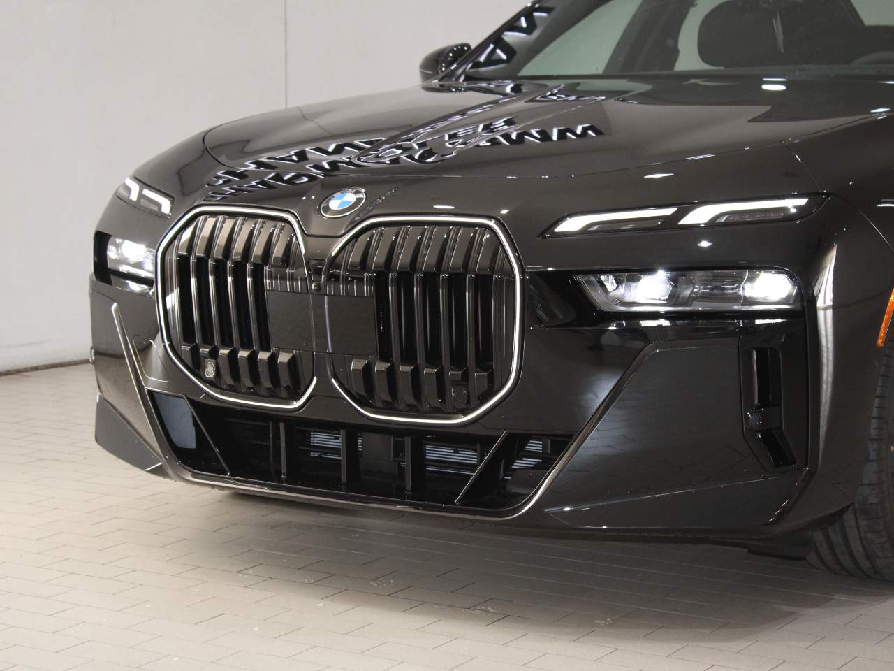 2025 BMW 7-Series 740i Sedan