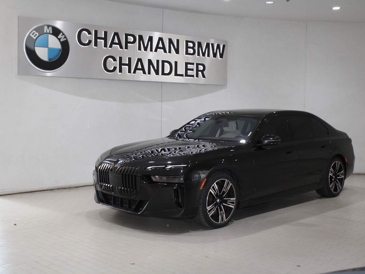 2023 BMW 7-Series 740i