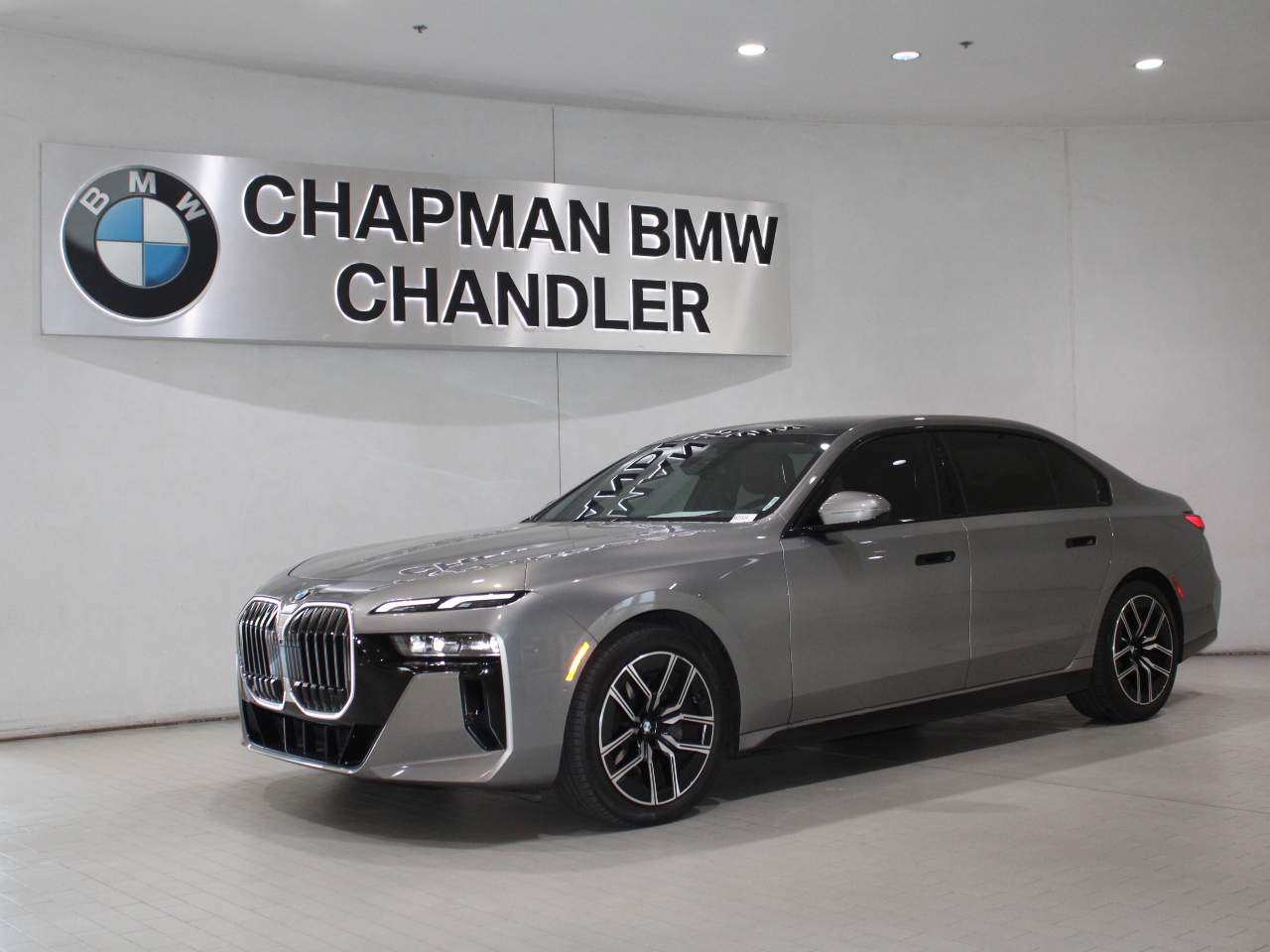 2025 BMW 7-Series 740i