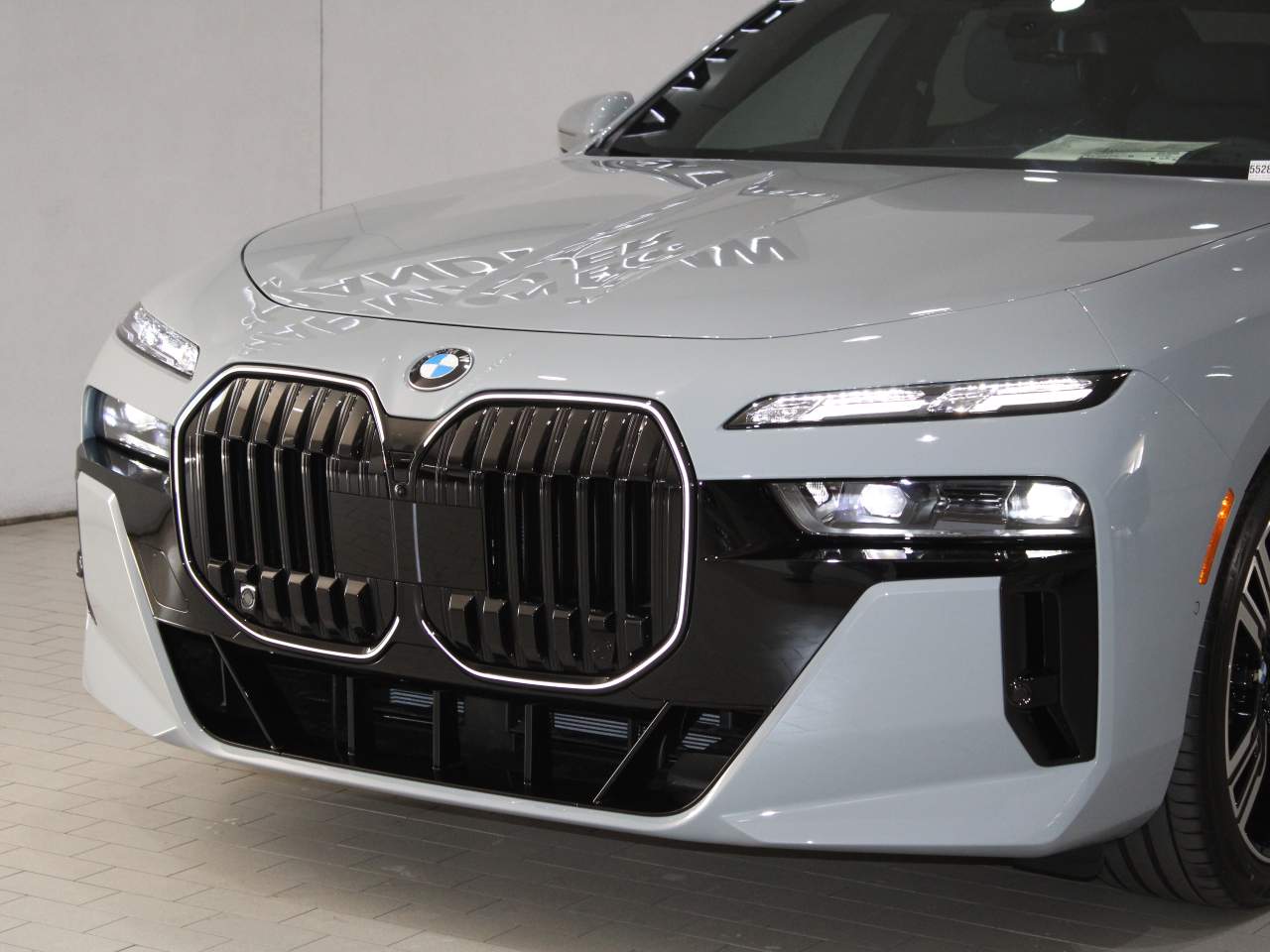 2025 BMW 7-Series 760i xDrive Sedan