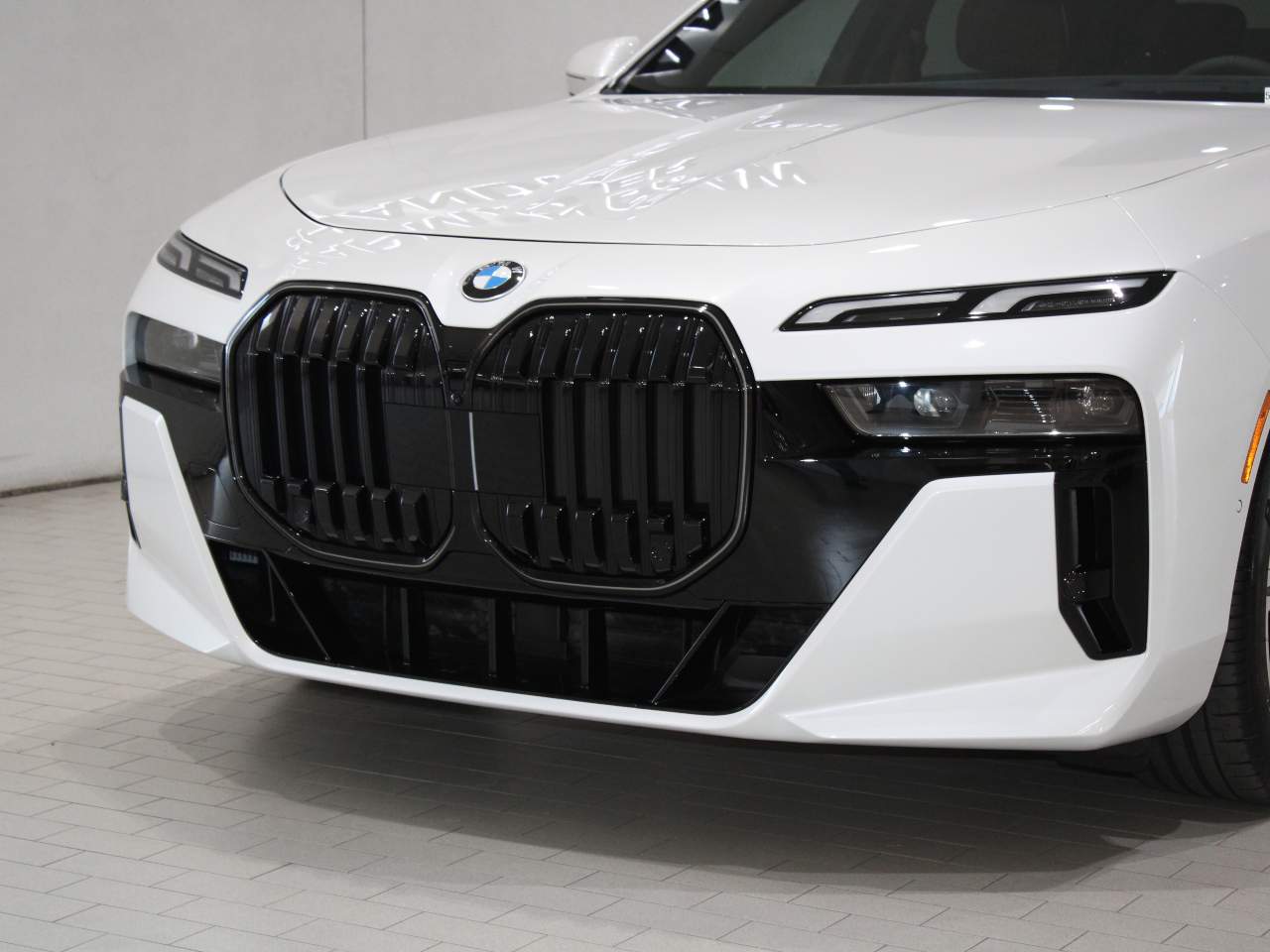 2025 BMW 7-Series 760i xDrive Sedan