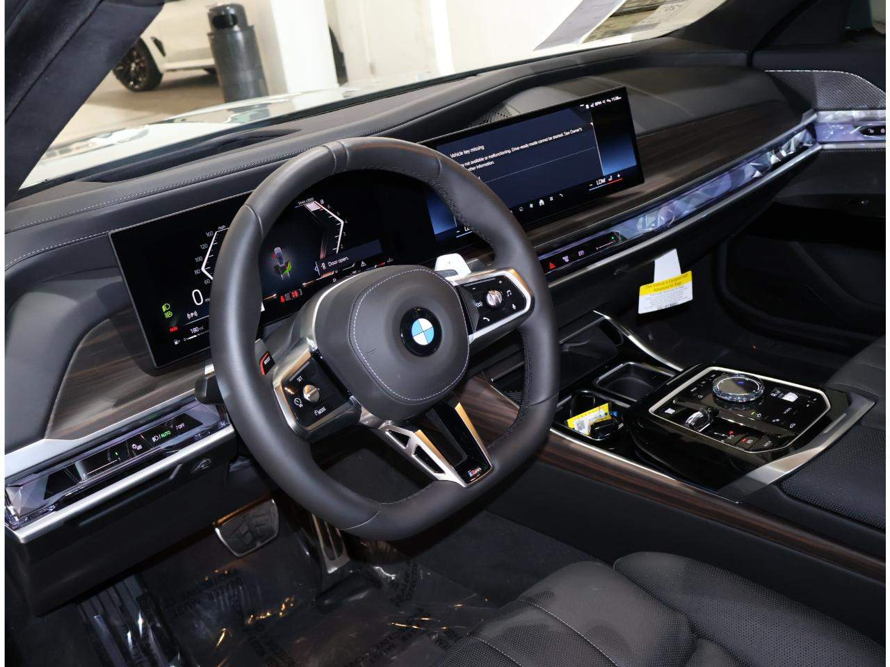 2026 BMW 7 Series 760i - Photo 11