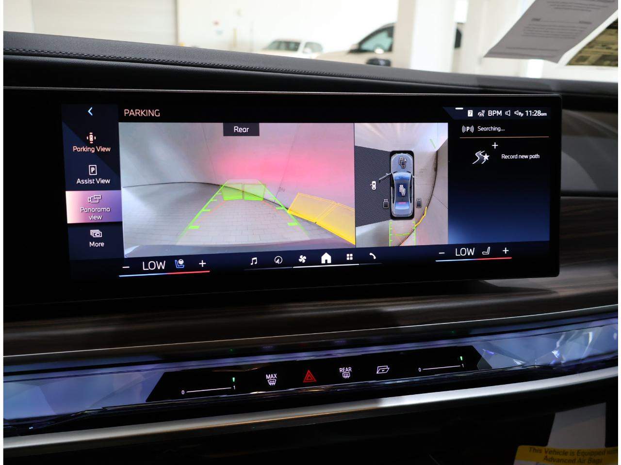 2026 BMW 7 Series 760i - Photo 21