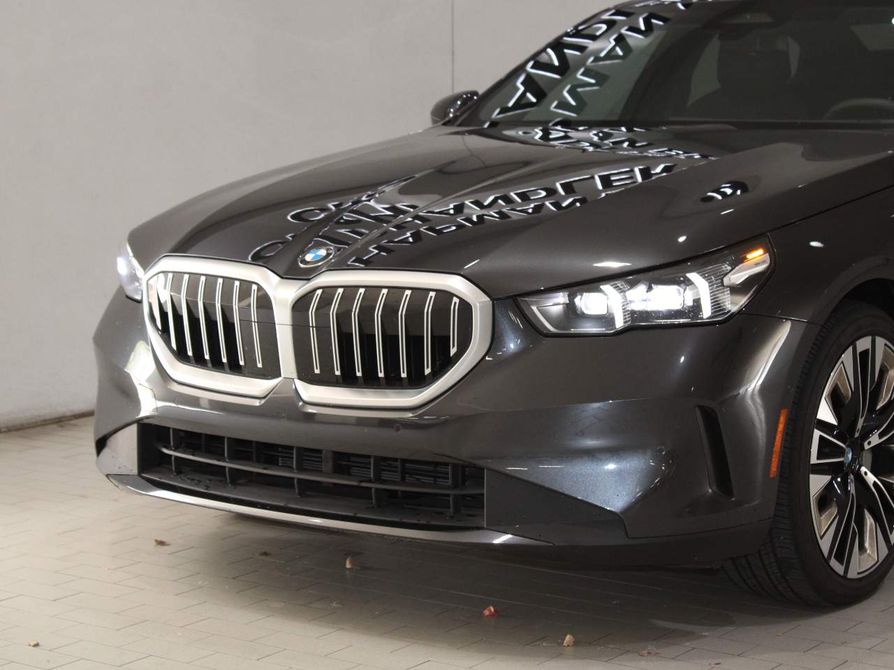 2024 BMW 5-Series 530i