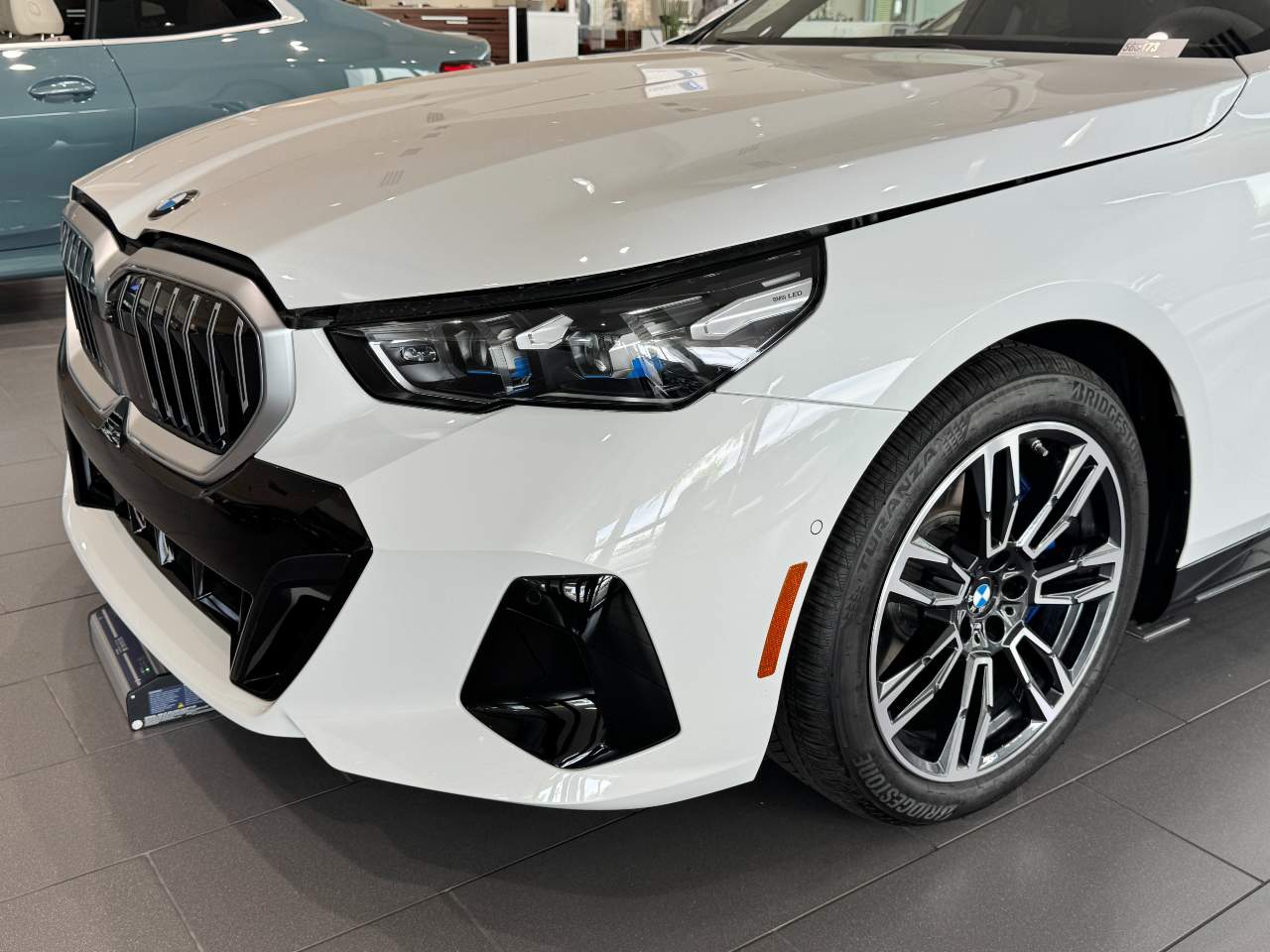 2026 BMW 5-Series 530i Sedan