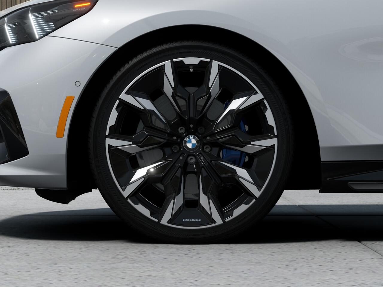 2026 BMW 5 Series 530i - Photo 7