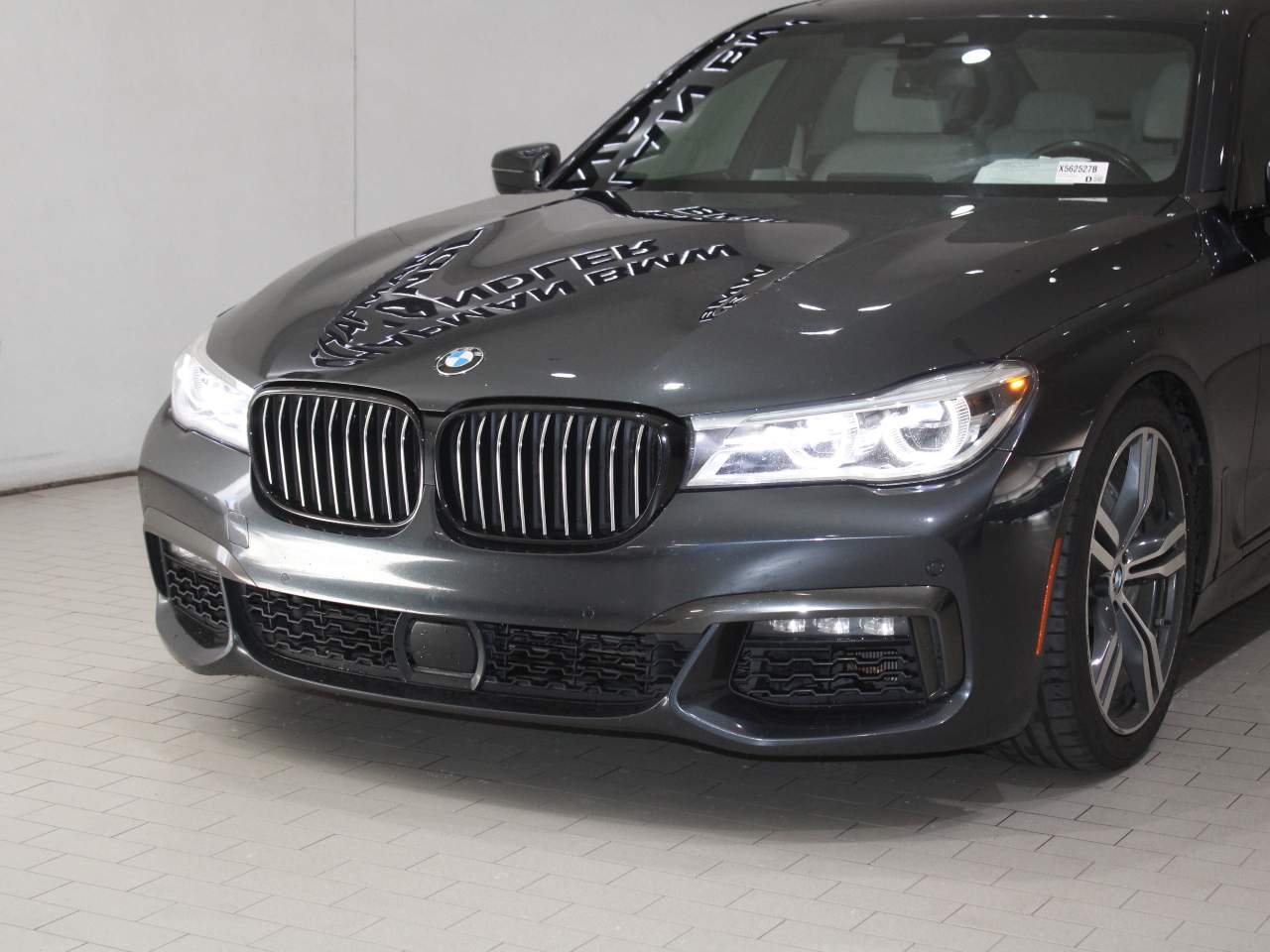 2019 Bmw 750i Sedan photo 3