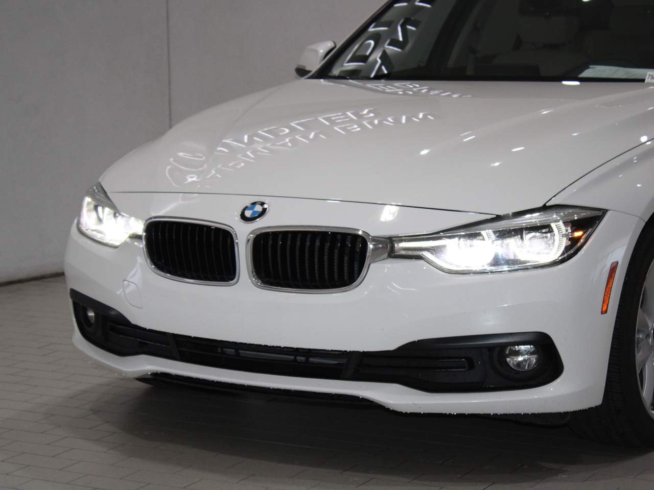 2018 BMW 3-Series 320i
