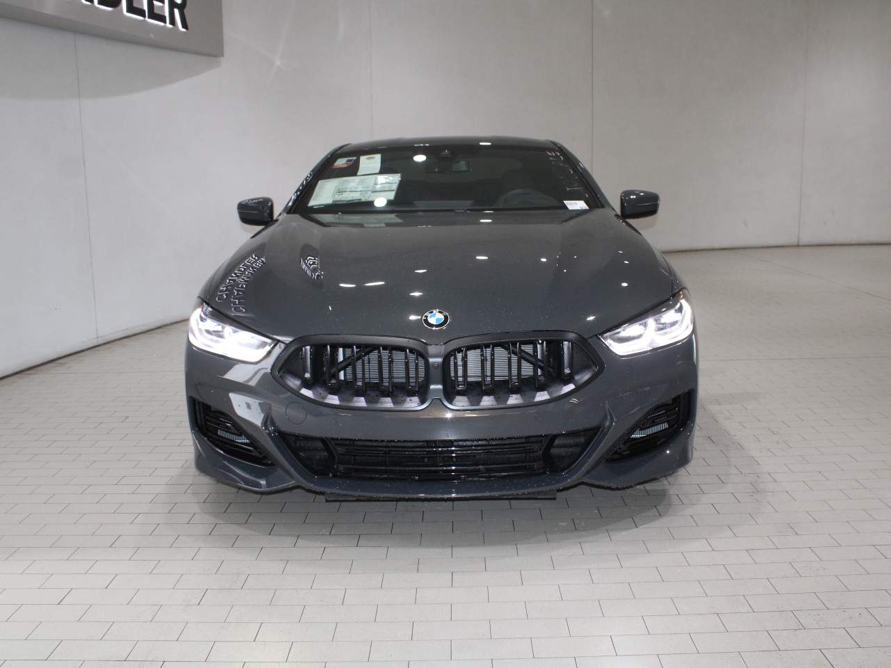 2025 BMW 8 Series 840i - Photo 9