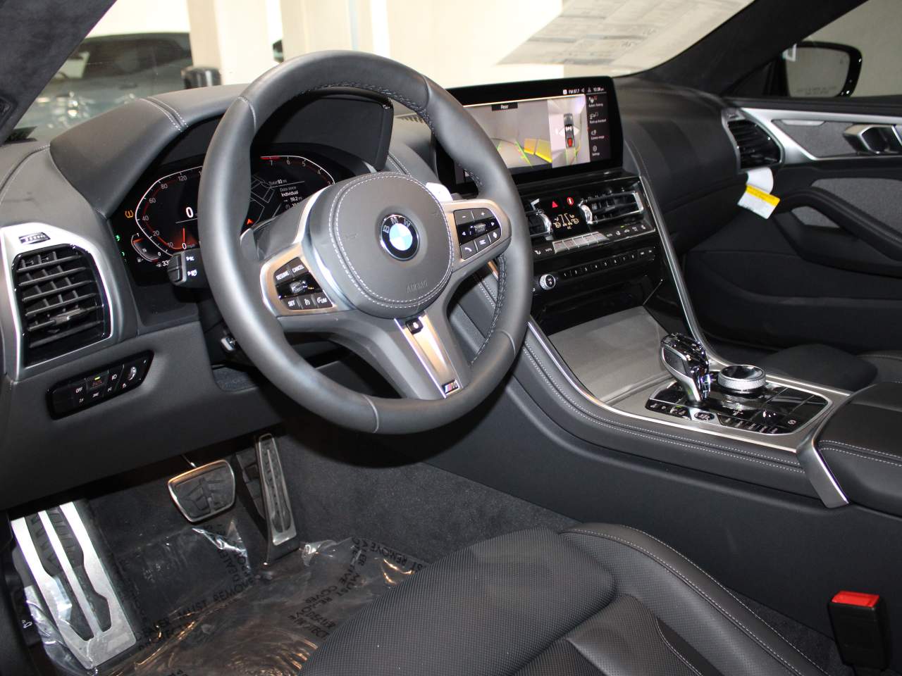 2025 BMW 8 Series 840i - Photo 11
