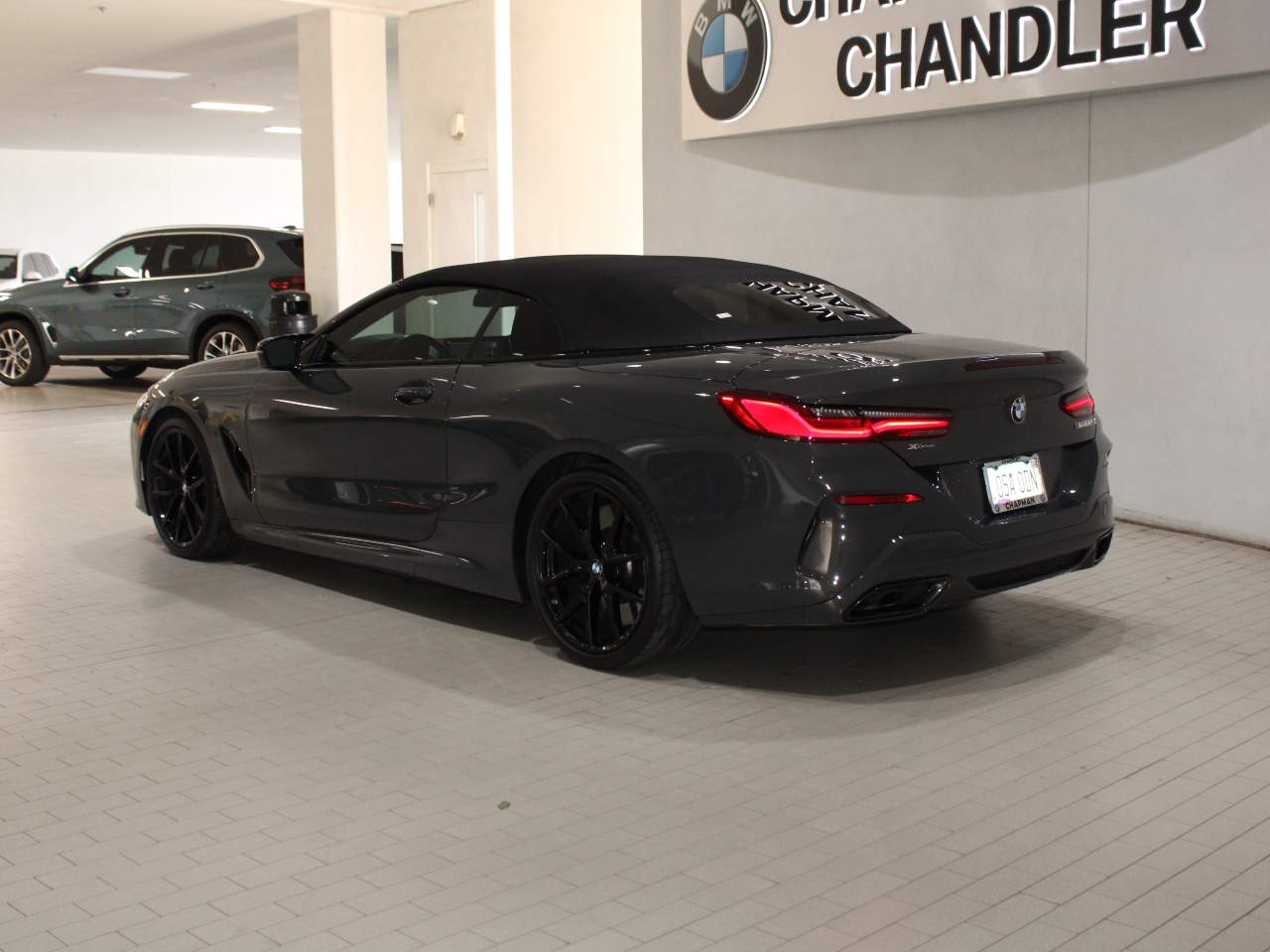 View vehicle photo 7