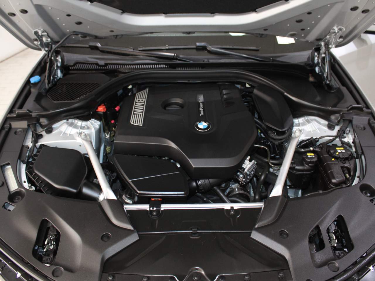 2019 BMW 5-Series 530i