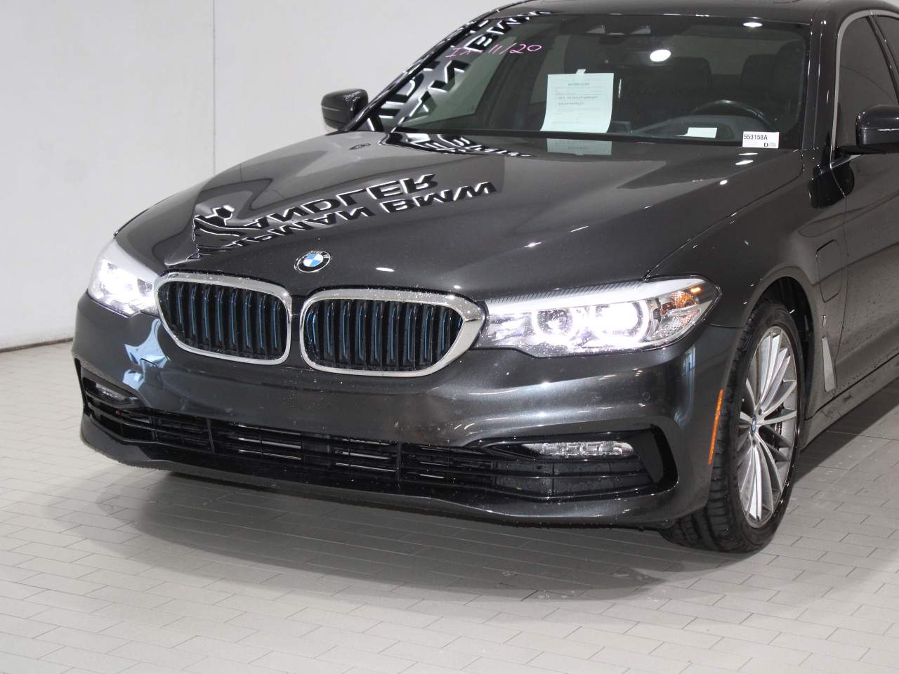 2018 BMW 5-Series 530e iPerformance