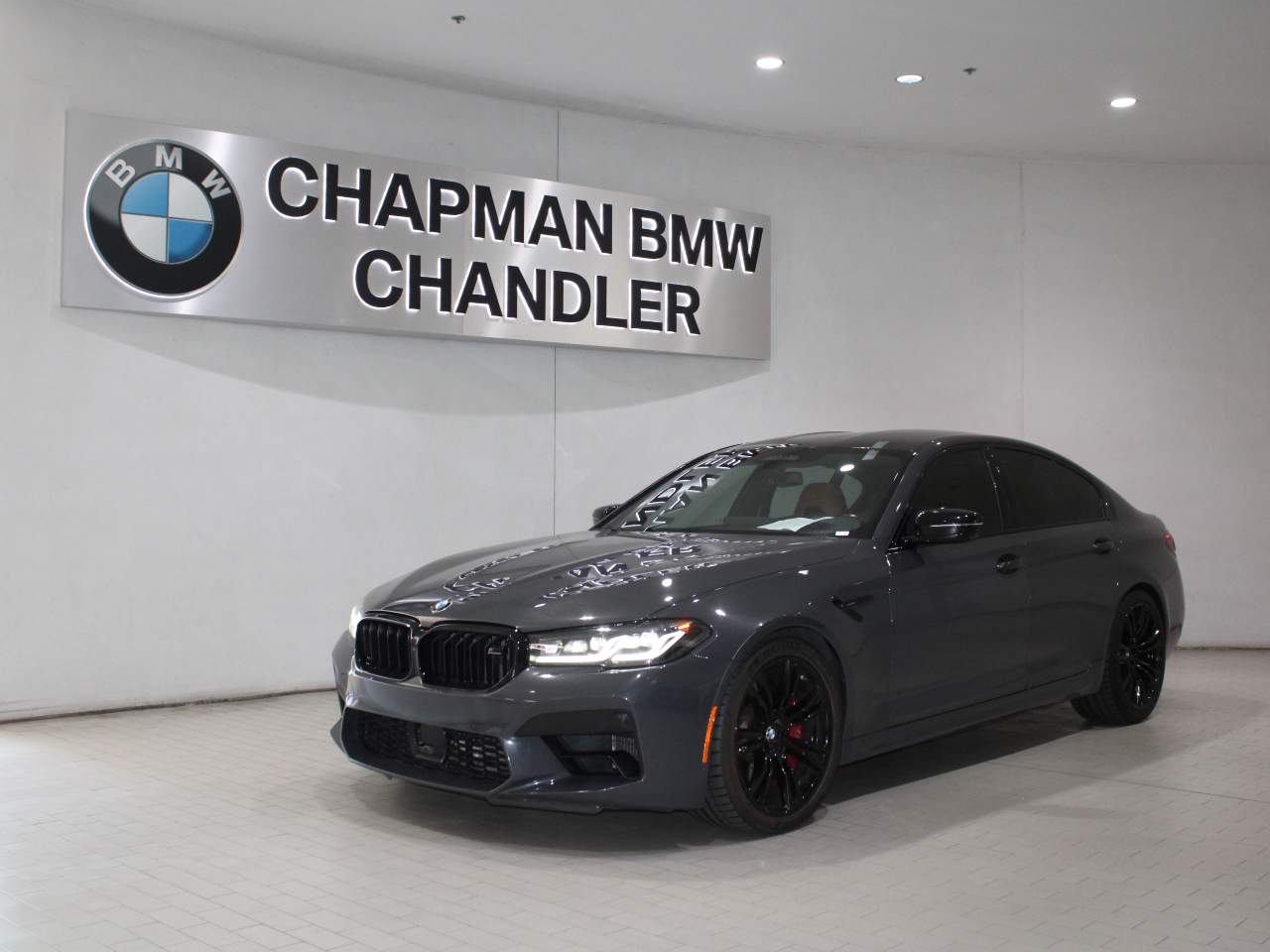 2022 BMW M5