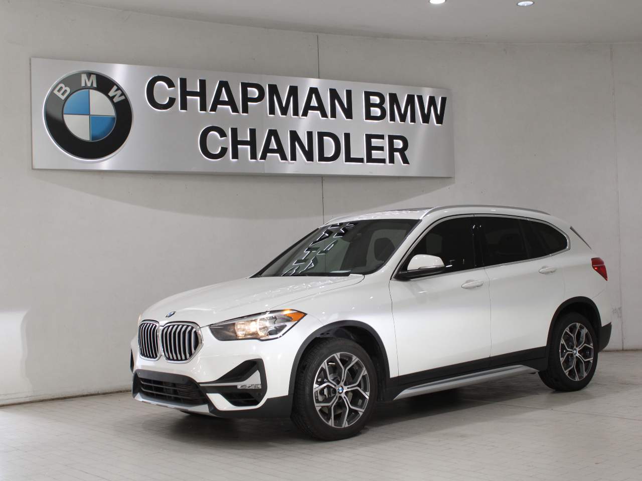 2020 BMW X1 28i photo 1