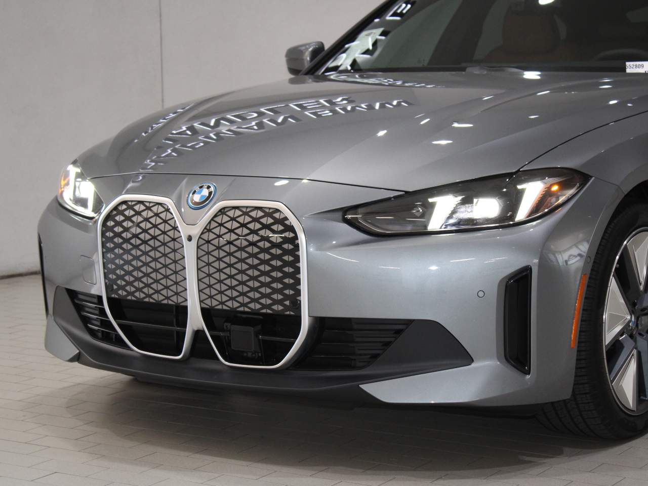 2025 BMW i4 eDrive40