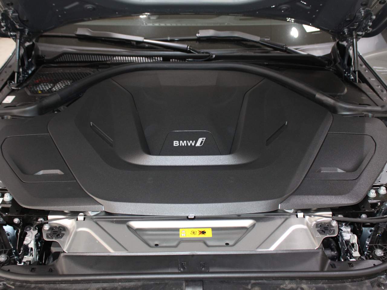 2025 BMW i4 eDrive40