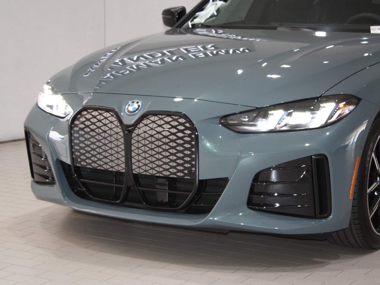 2025 BMW i4 eDrive40