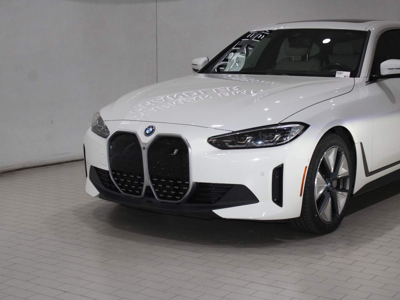 Used 2023 BMW i4 35 with VIN WBY43AW03PFP47815 for sale in Chandler, AZ