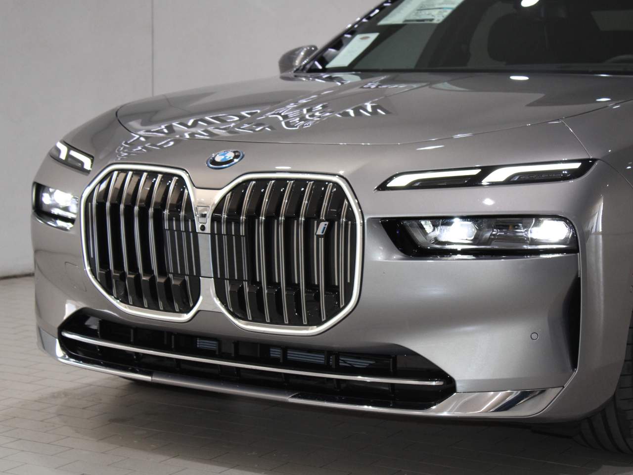 2025 BMW i7 xDrive60 Sedan