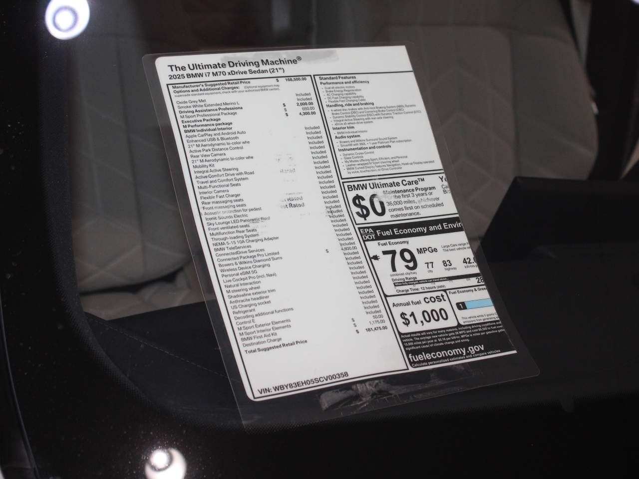 2025 BMW i7 M70 Sedan