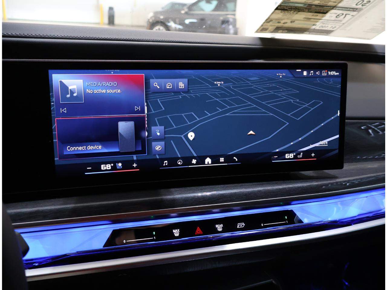 2026 BMW i7 M70 - Photo 21