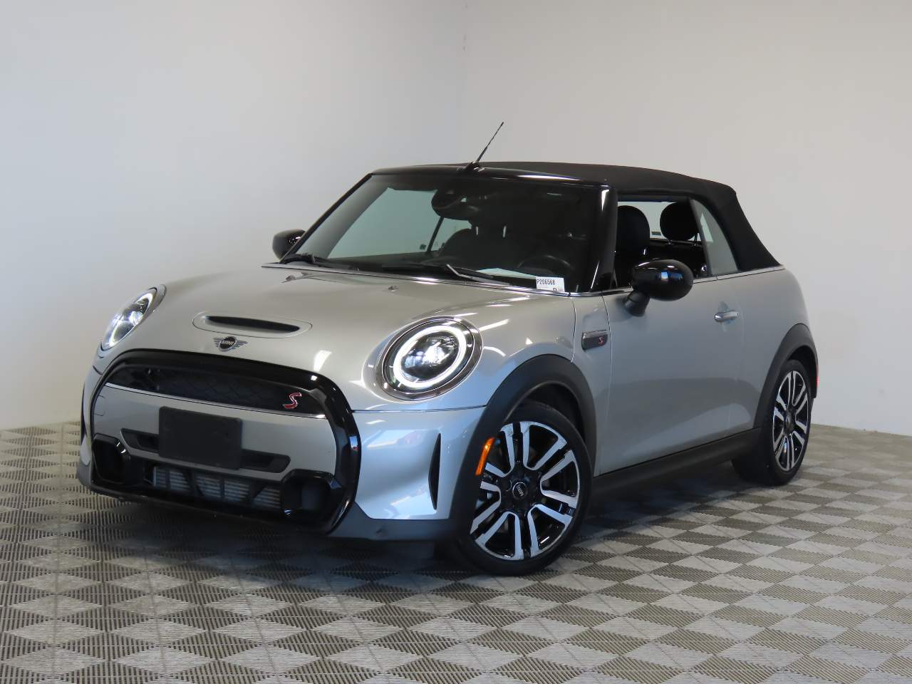 2024 MINI Convertible Cooper S's photo